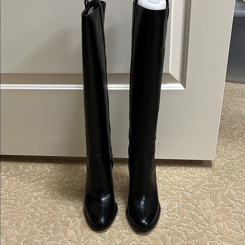 Black Knee-High Women's Boots Pull On